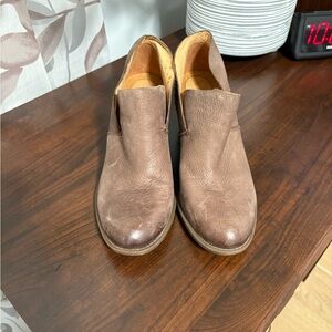 Naya Brown Ankle Boots